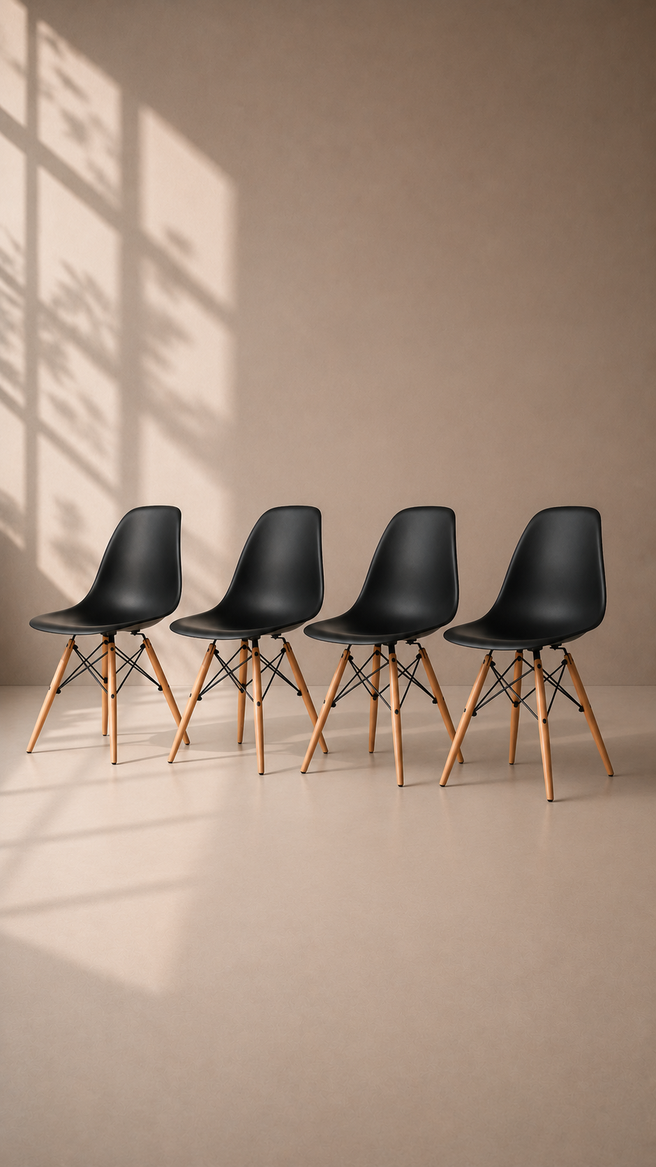 Pack de 4 Sillas Eames de Comedor - Negra