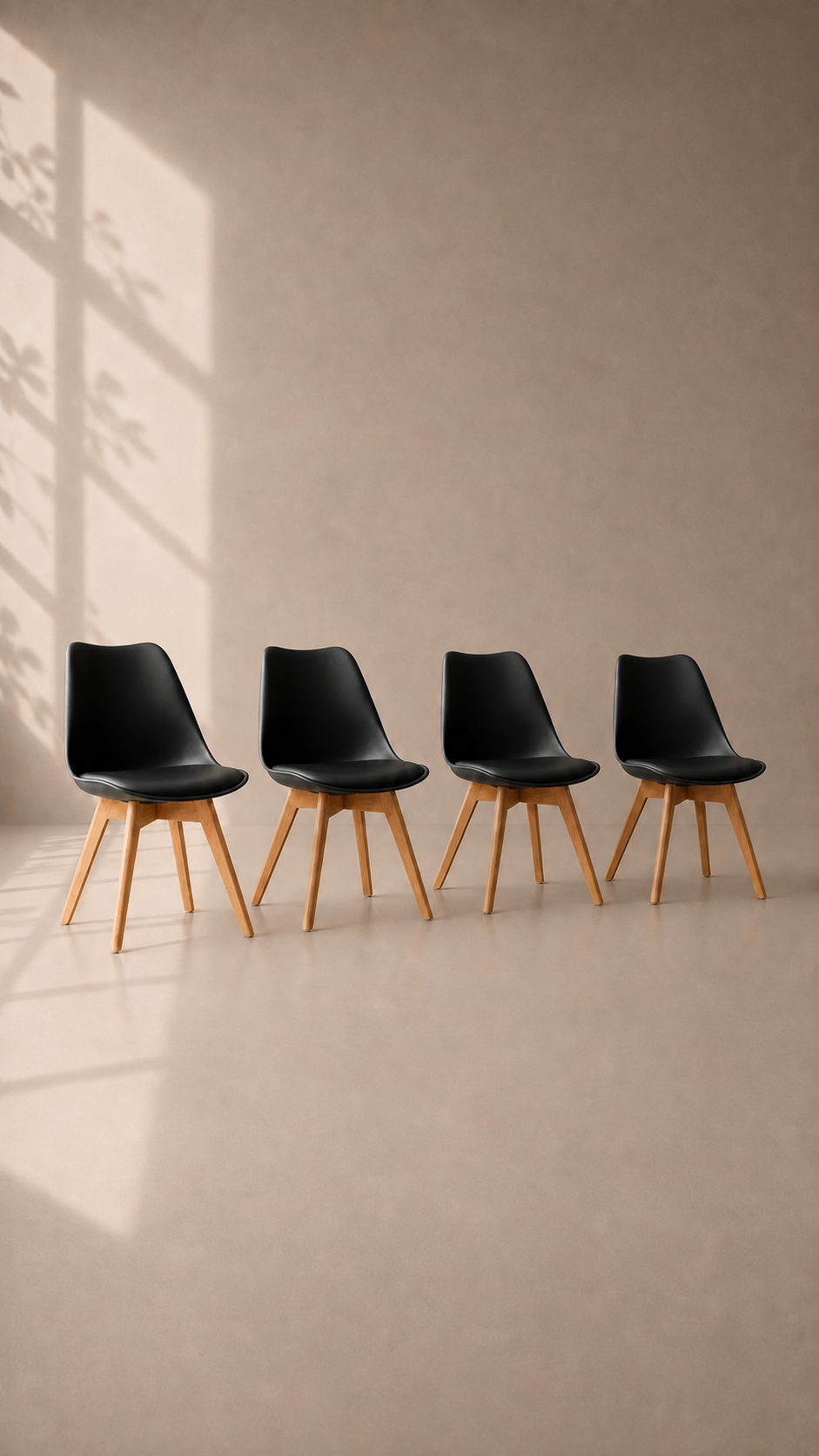 Pack de 4 Sillas Tulip Oak con Cojín - Negra