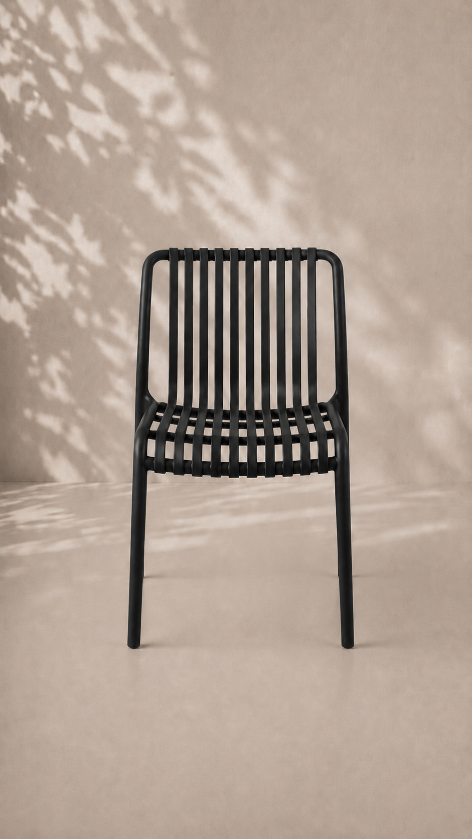 Silla France de Terraza Exterior o Comedor Filtro UV - Negra apilable de alta resistencia